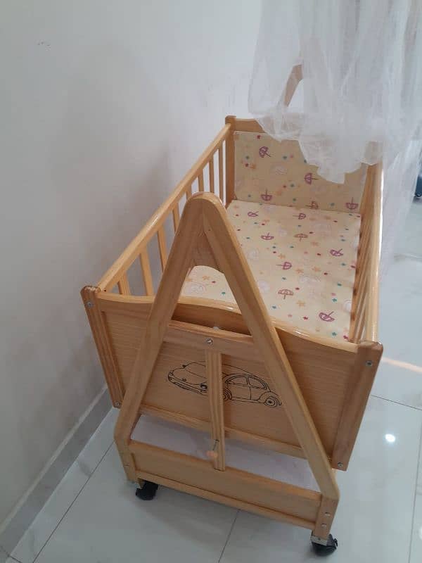 wooden baby Cot 0