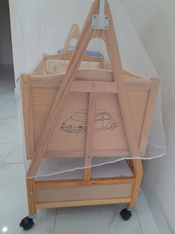 wooden baby Cot 3