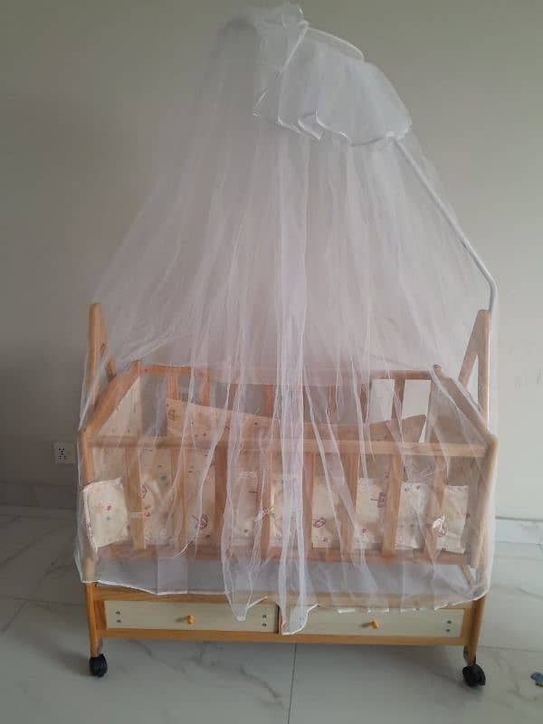 wooden baby Cot 4