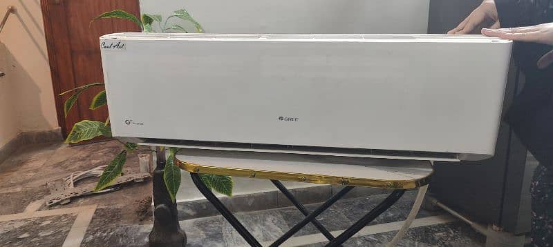 gree 1 ton split ac  inverter just few month used ha 2