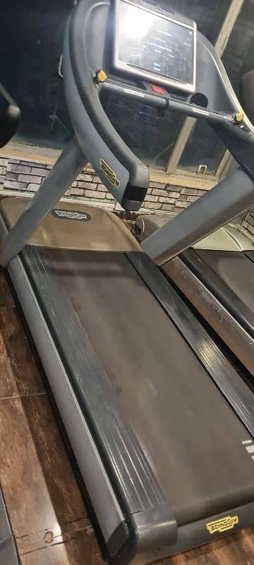 Techno treadmills heavy duty for sale 3