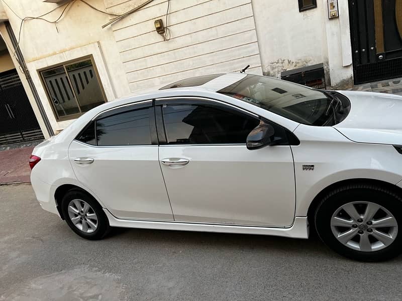 Toyota Altis Grande 2016 5