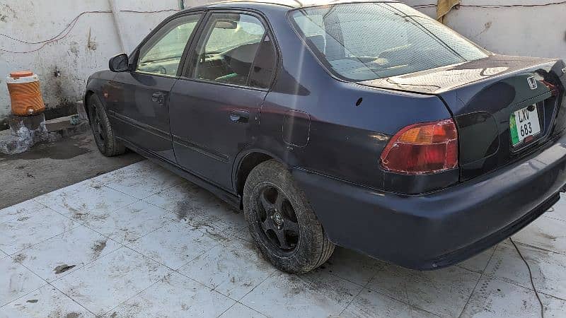 Honda Civic VTi 2001 4