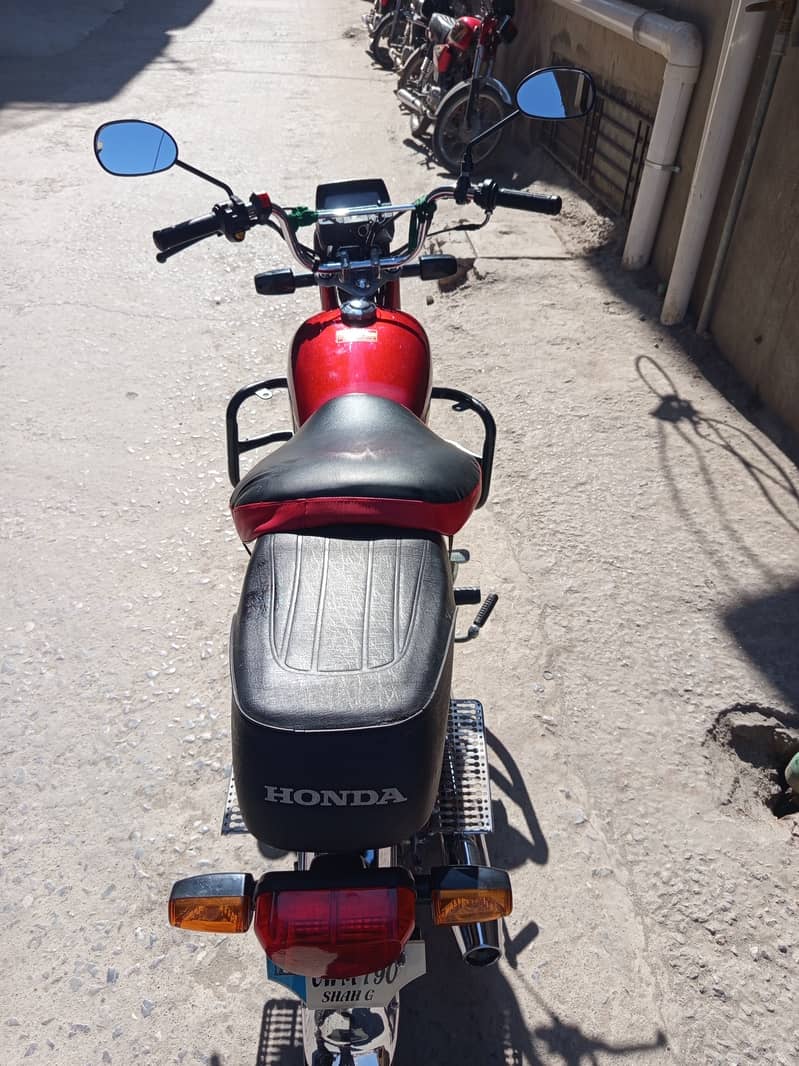 Honda CD 70 2025 1