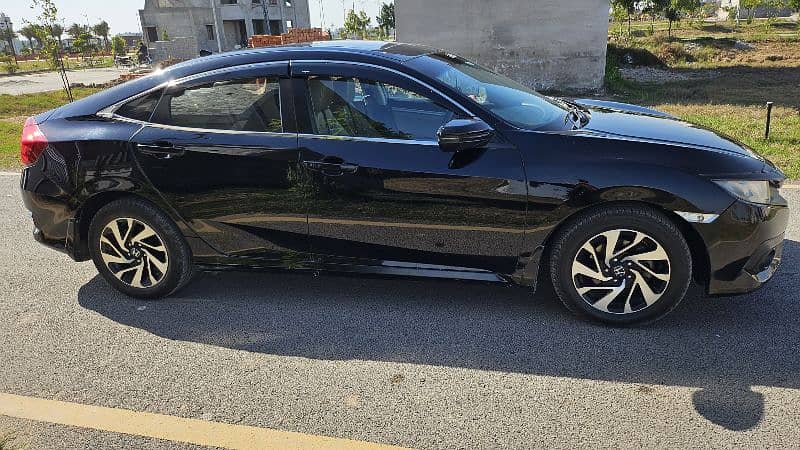 Honda Civic X 1.8L (2018) Top Variant - Red Meter 7