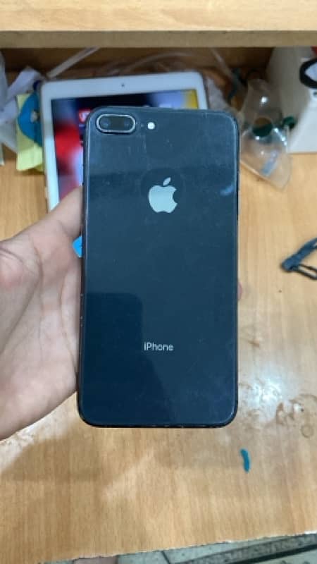 iPhone 8 + 0