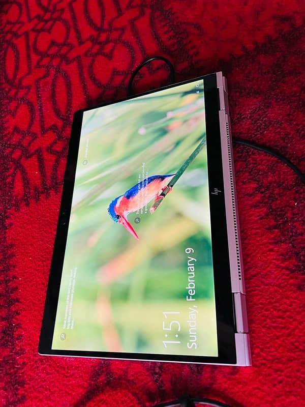 cor i7 8th generation tuch screen 360 3