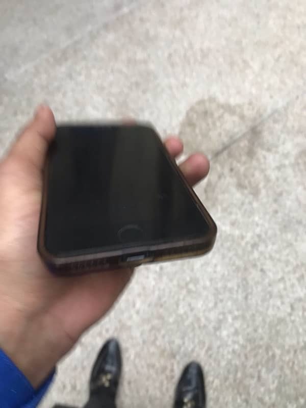 iphone 7 (non pta ) 0