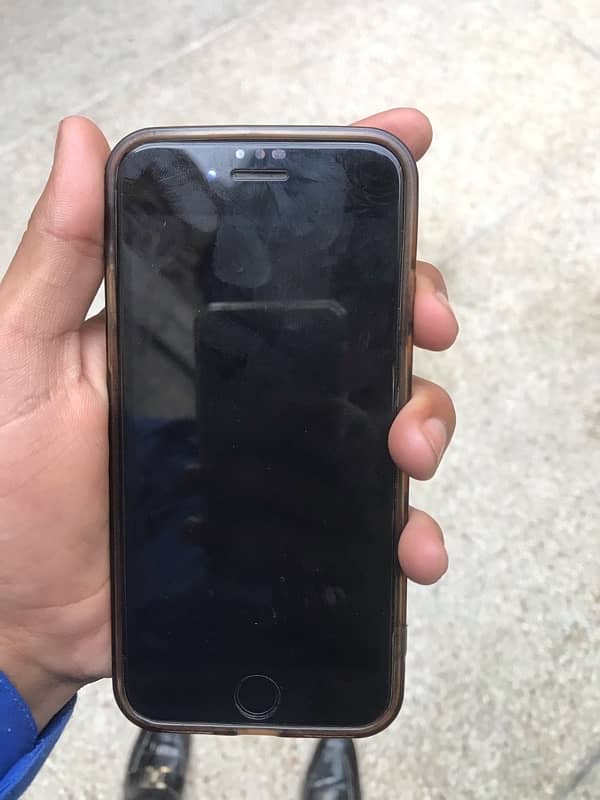 iphone 7 (non pta ) 1