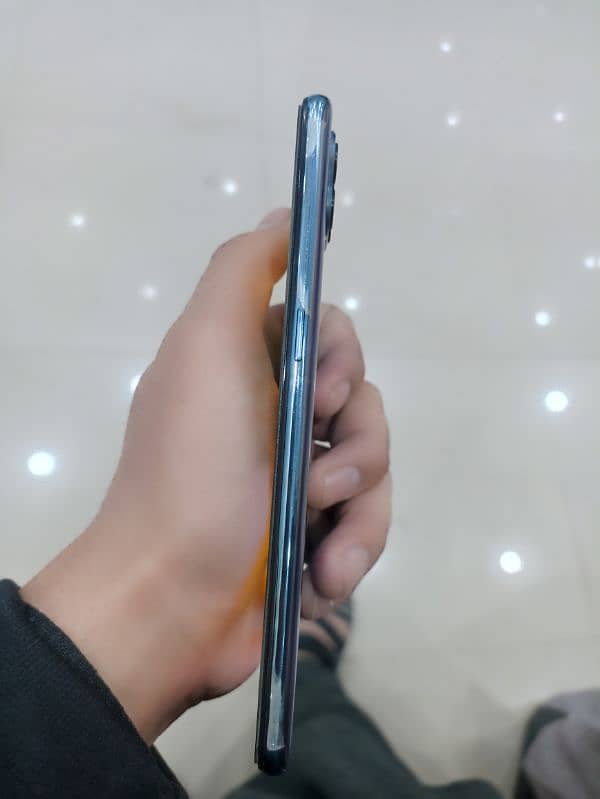 oppo f 17 Pro 7