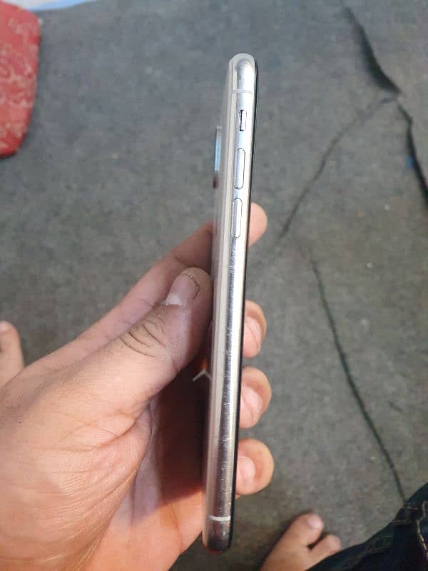 iphone x 256 PTA 1