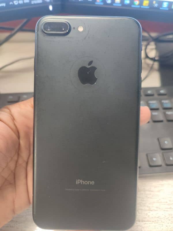 iPhone 7 plus PTA Approved with excellent condition for urgent sale 5