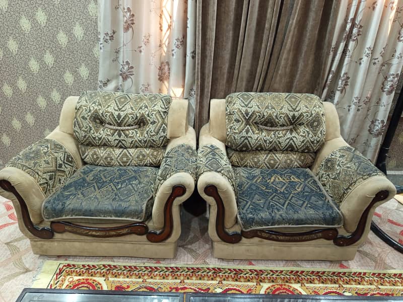 Sofa set 7 seater good condition 0