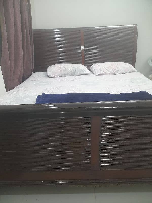 Wooden bed set 2