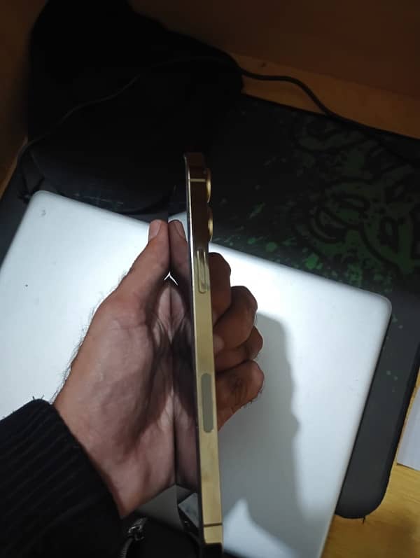 Iphone 12 pro max Non Pta 4