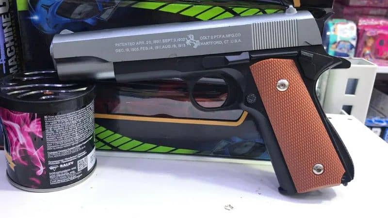 Colt 1911 Airsoft toy gun in metal realistic shooting 1