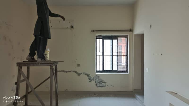 2 Kanal Upper Portion With Servant Quarter Is Available For Rent In Dha Phase 1 Near H Block 16