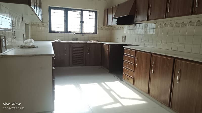 2 Kanal Upper Portion With Servant Quarter Is Available For Rent In Dha Phase 1 Near H Block 30