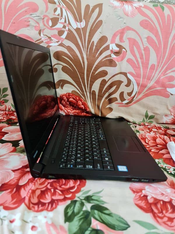 Toshiba satellite Pro R50 C 1