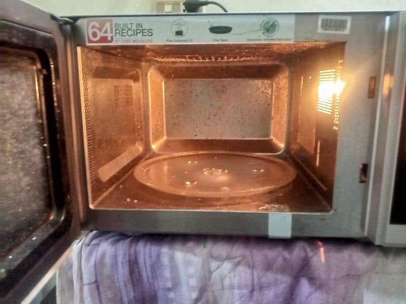 Microwave 15 litter New condition 2