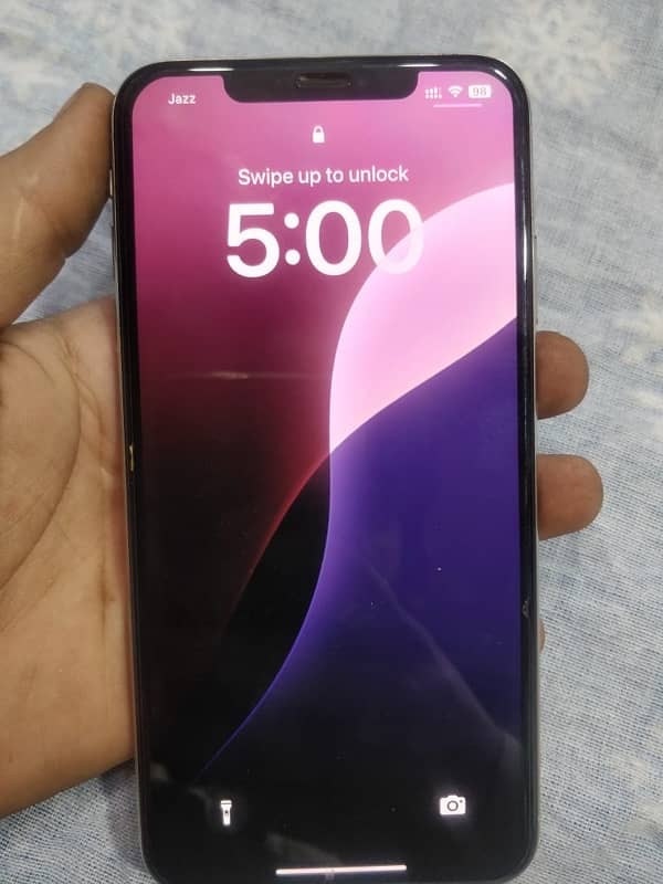 i phone xs max 256 gb white colour 3