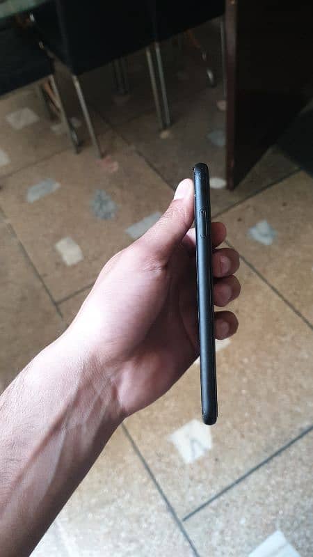 Google Pixel 4 3