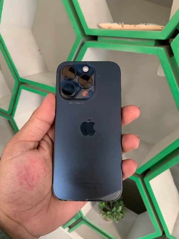 iphone 15 pro fuctory unlock 128 gb 92health 10/9 condition 2