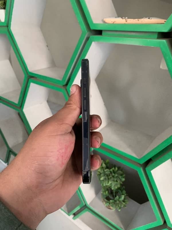 iphone 15 pro fuctory unlock 128 gb 92health 10/9 condition 3