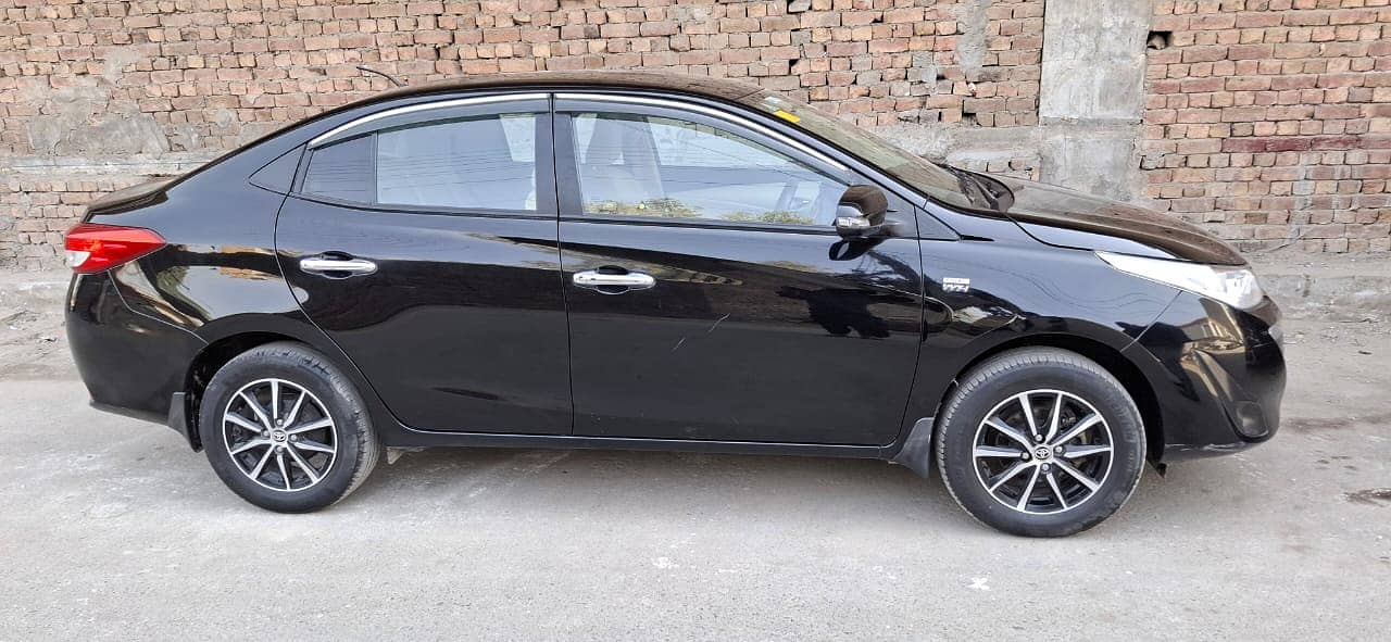 -Toyota Yaris ATIV X CVT 1.5 2021 4