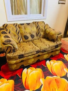 Used 7 seater Sofa Set 60% good Condition