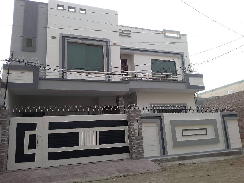 10 Marla Double StorEy House Available At Jinnah Town Sahiwal 0