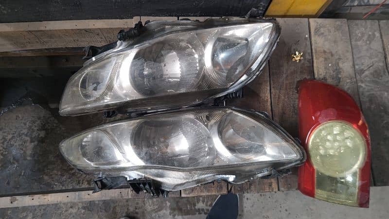 toyota corolla 2009 original lights avaliable 5