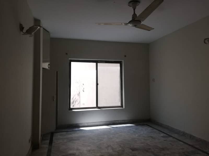 5 Marla Full House Is Available For Rent In Dha Phase 3 Near McDonalds Y Block 21