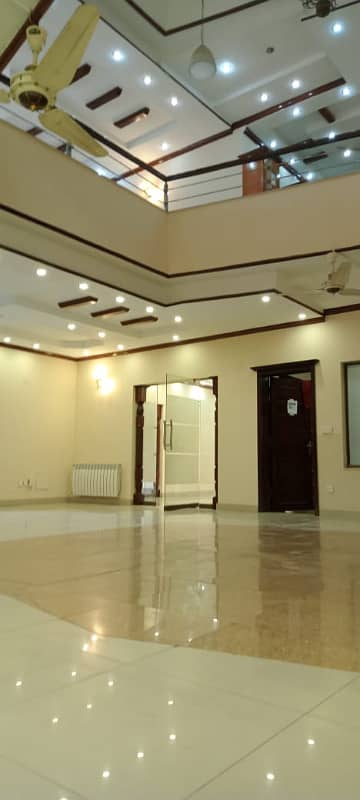 2 KANAL FULL HOUSE IS AVAILABLE FOR RENT IN DHA PHASE 2 Near Lalik Jan Chowk 2