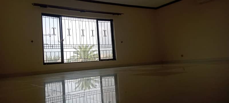 2 KANAL FULL HOUSE IS AVAILABLE FOR RENT IN DHA PHASE 2 Near Lalik Jan Chowk 18