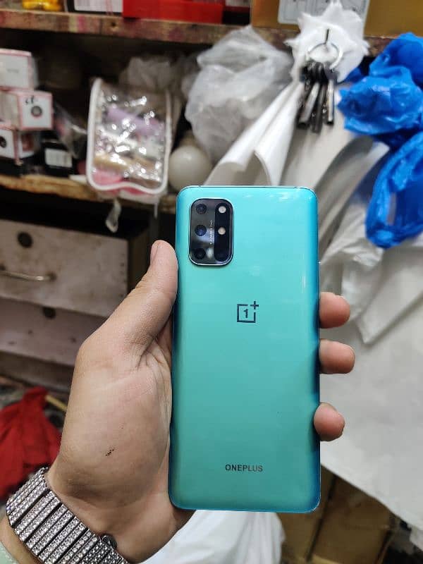 OnePlus 8t 1