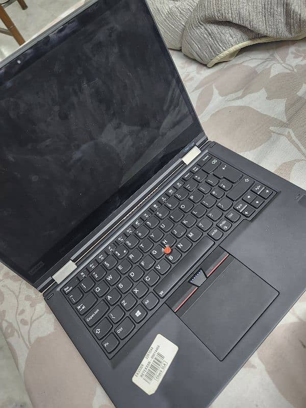 Lenovo yoga X380 thinkpad core i5 8gen 1