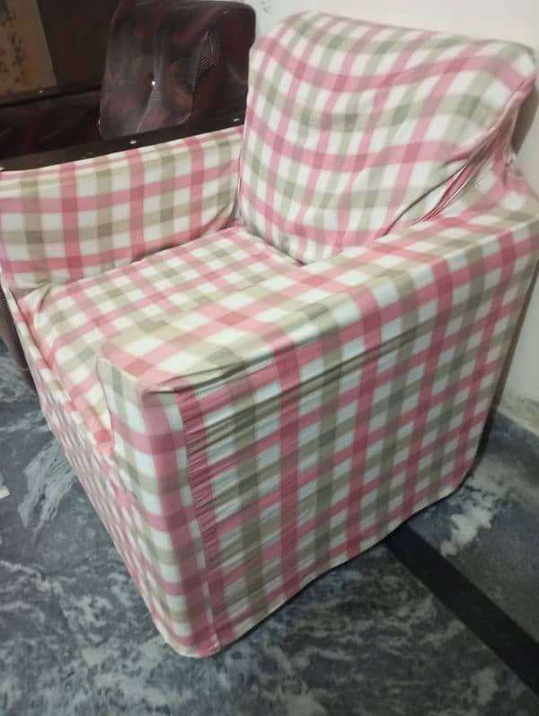 Sofa set With Pink Cover 2