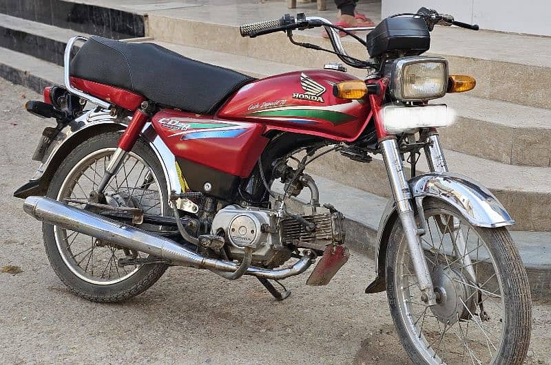 Honda CD70 0