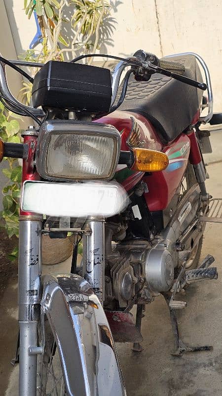 Honda CD70 5