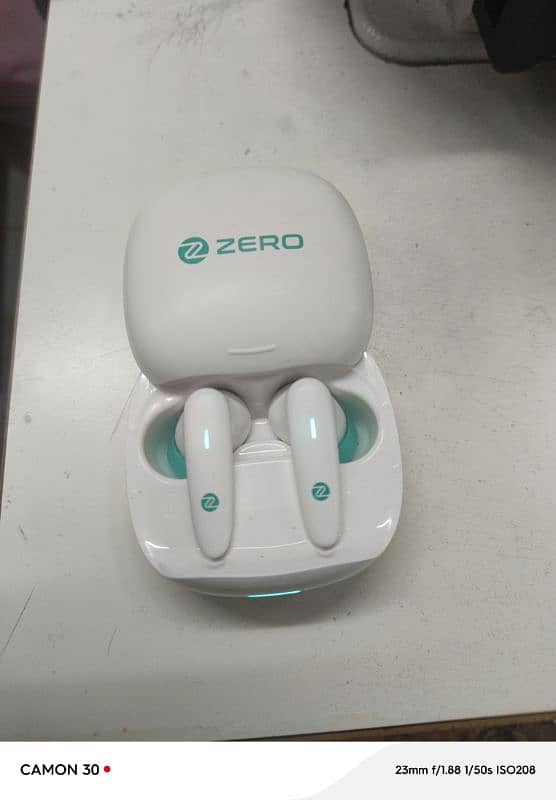 zero lifestyle earbud 2