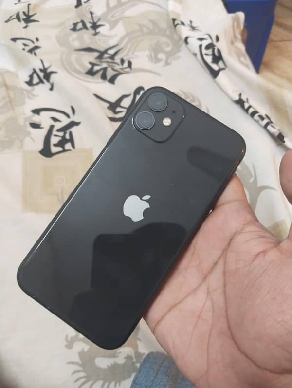 iphone 11 64gb jv 10/9.5/bettry health 89 1