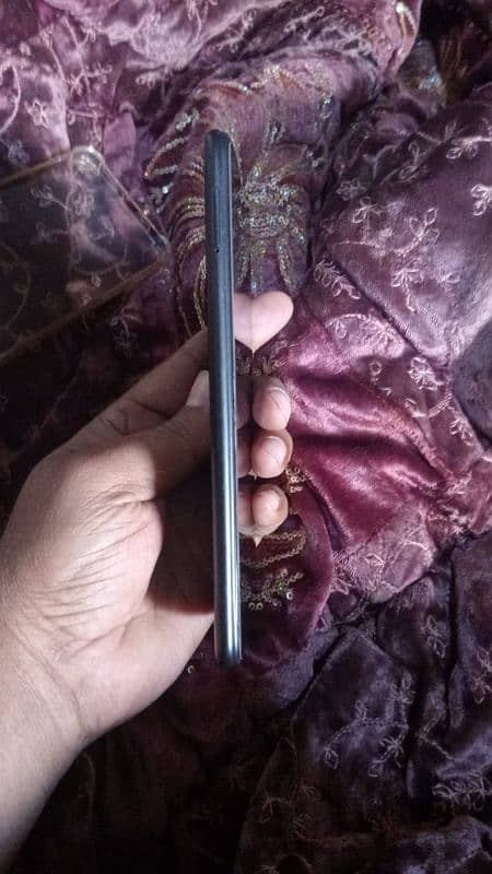 oppo A16e 4×64 good condition 4