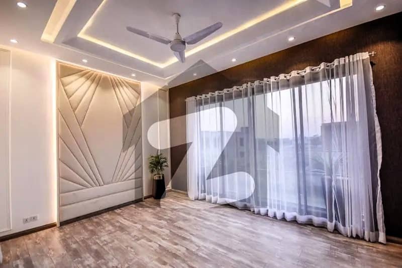 Separate Gate - Corner House - 1 Kanal Alluring Upper Portion On Top Location For Rent in DHA Phase 7 Lahore 3