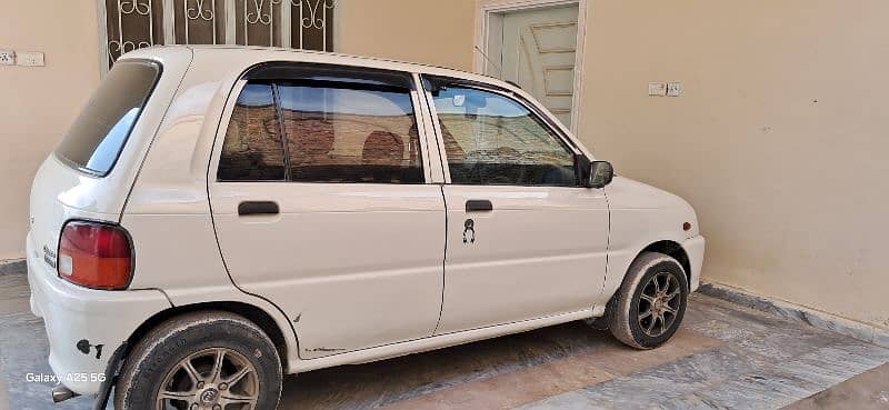 Daihatsu Cuore 2008 3