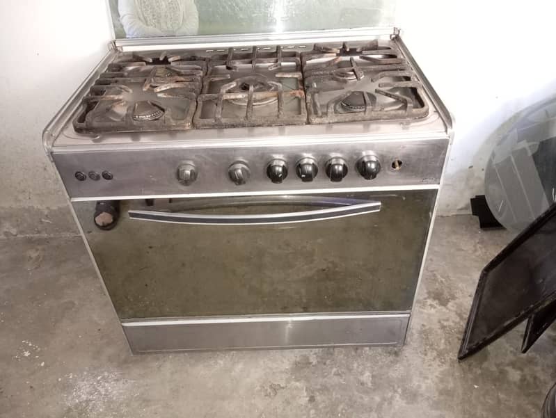 Canon Gas Oven with 5 burners 2