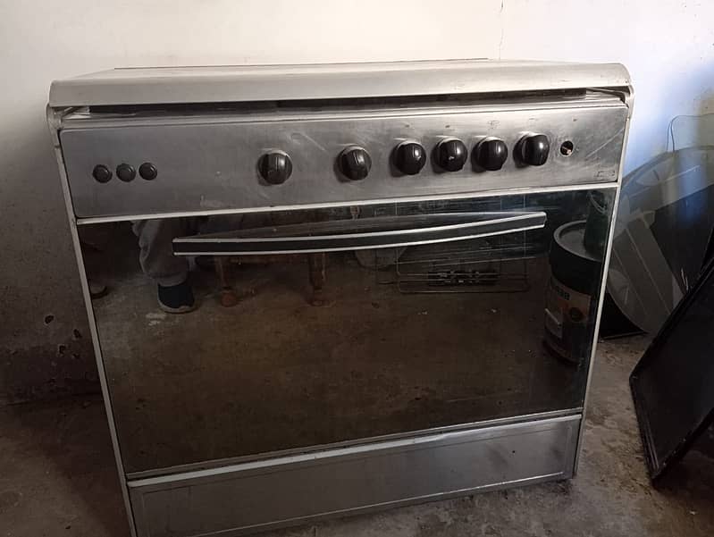 Canon Gas Oven with 5 burners 4