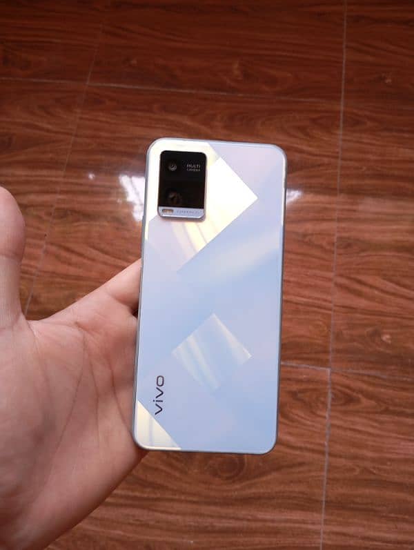 Vivo Y21 3