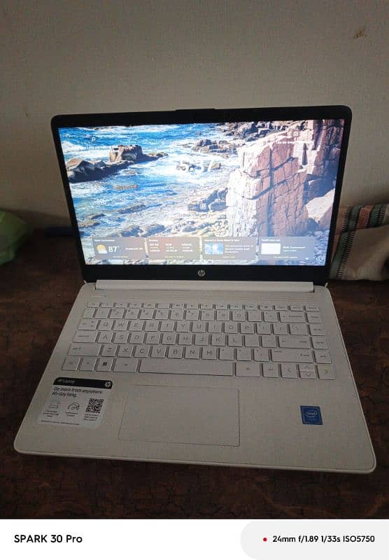 HP laptop 14-dq0052dx 1