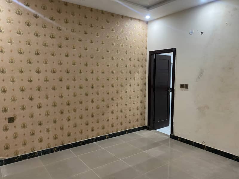 Beautiful Flat on First Floor in Neelum Commercial, DC Colony Gujranwala. 4